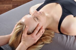 Trattamenti chiropratici contro la cefalea